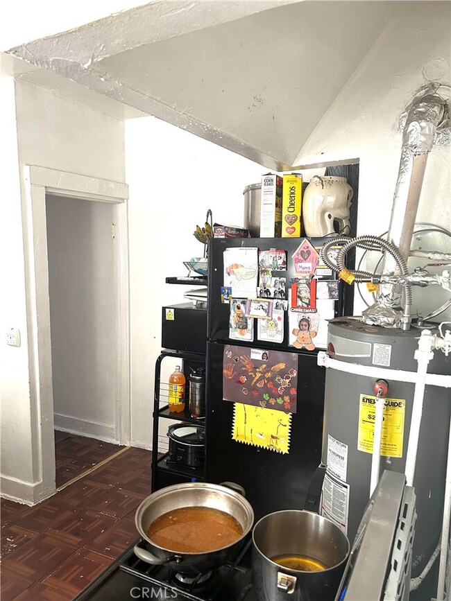 146 E 45th St, Los Angeles, CA 90011 - photo 6