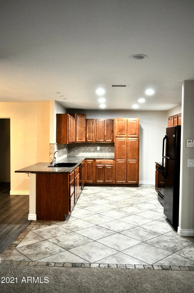 1551 E Hampton Cir unit 2, Mesa, AZ 85204 - photo 7