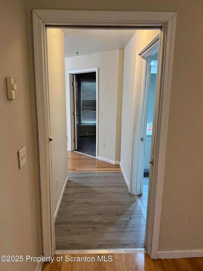 114 Prospect Ave unit 1st Fl Front, Scranton, PA 18505 - photo 5