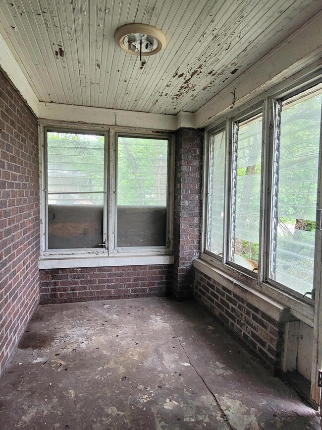 4192 Monroe St, Gary, IN 46408 - photo 4