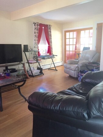 24 Arnold St, Quincy, MA 02169 - photo 5