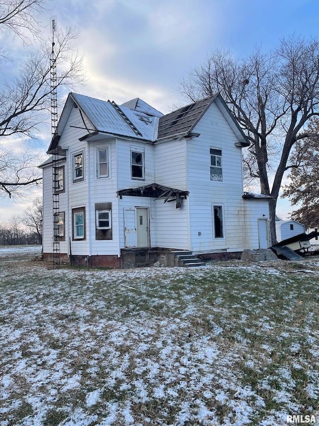 200 N Anson St, Middletown, IL 62666 - photo 4