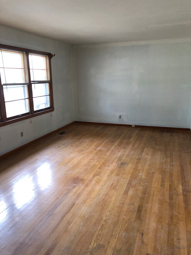 124 Enden Ave, Shelbyville, TN 37160 - photo 4