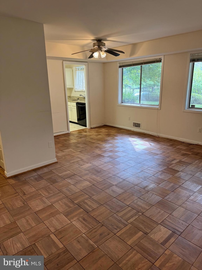 10524 Weymouth St unit 1, Bethesda, MD 20814 - photo 5