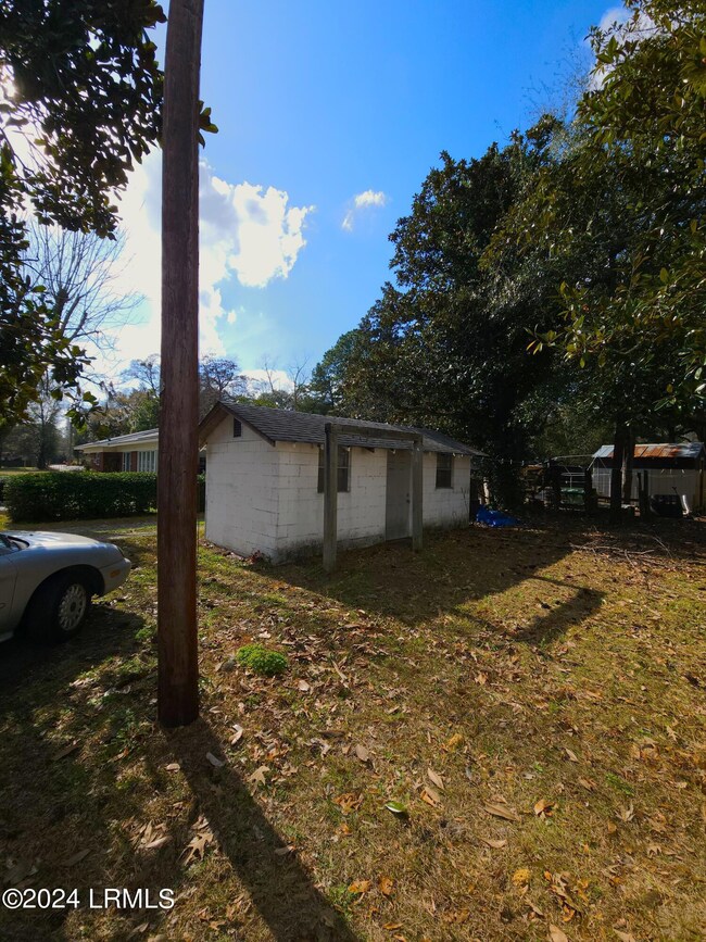 5 Shed 2 (002)