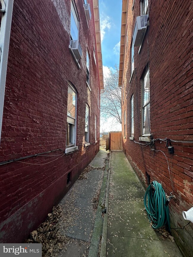 520 N 3rd St, Columbia, PA 17512 - photo 4