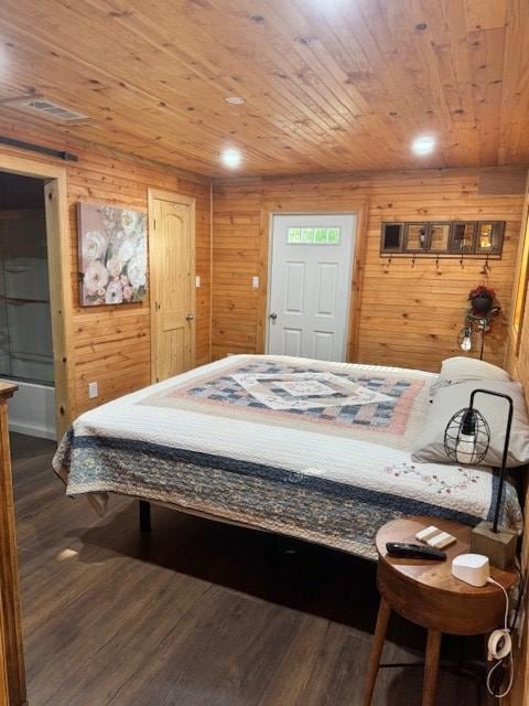 Right Bedroom