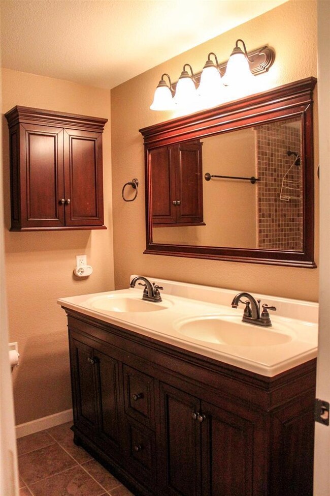 1398 Bonita Ave, Medford, OR 97504 - photo 5