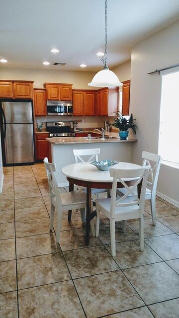 1 Kitchen staged