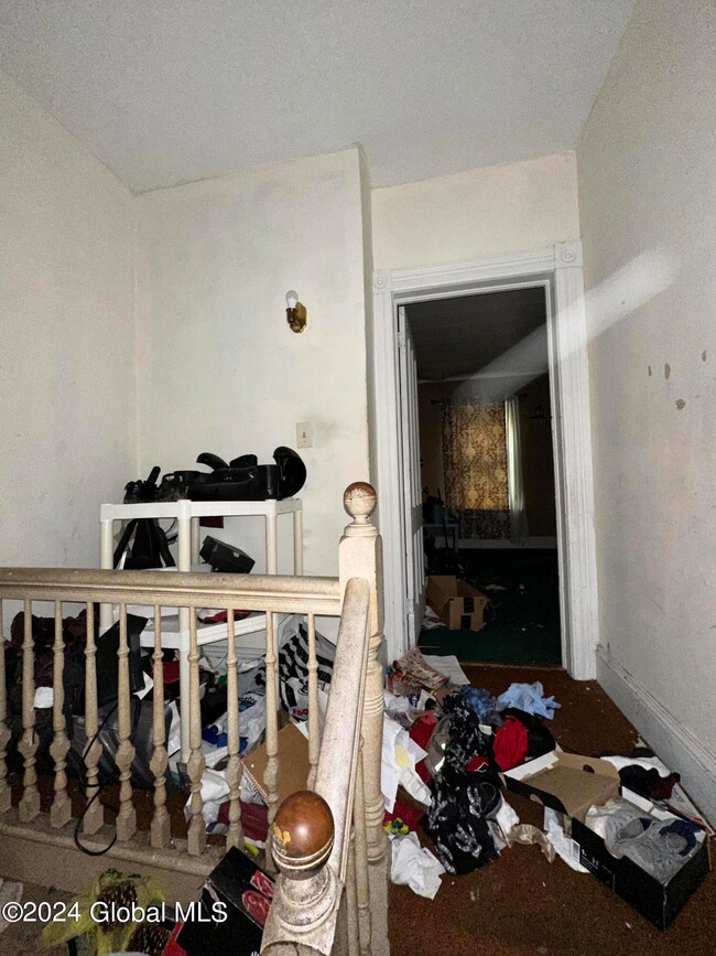 461 Hulett St, Schenectady, NY 12307 - photo 3