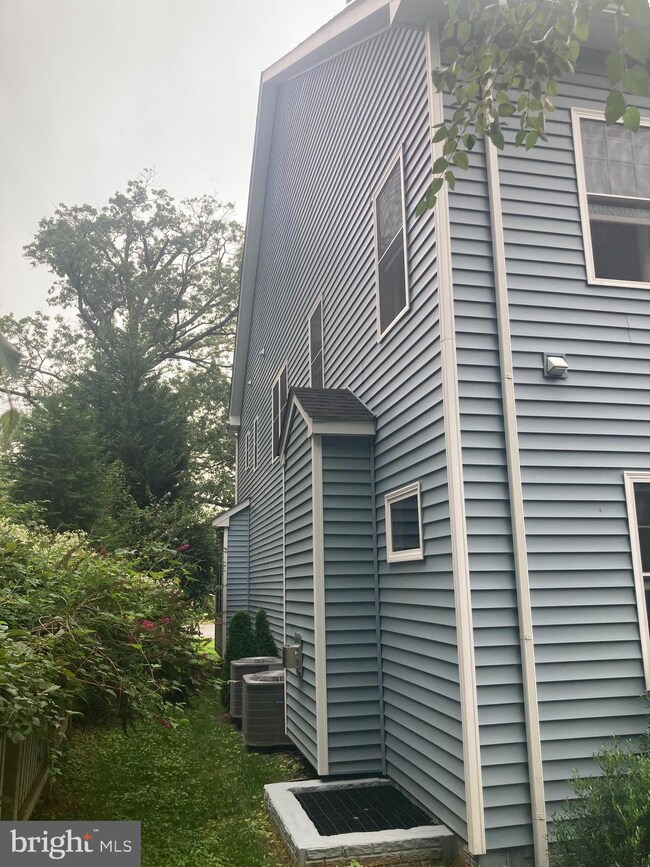 1623 N Roosevelt St, Arlington, VA 22205 - photo 6