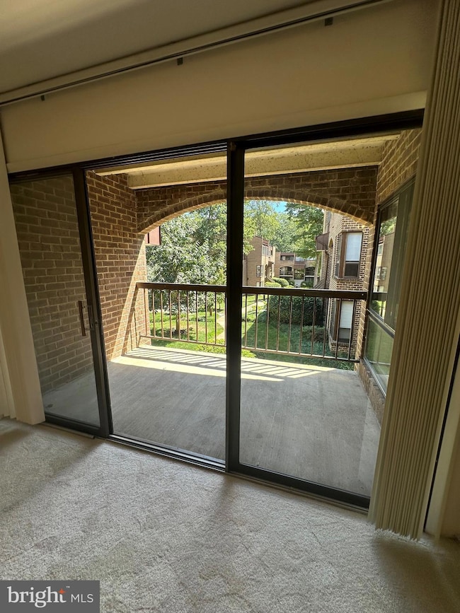 11208 Chestnut Grove Square unit 11208-209, Reston, VA 20190 - photo 7