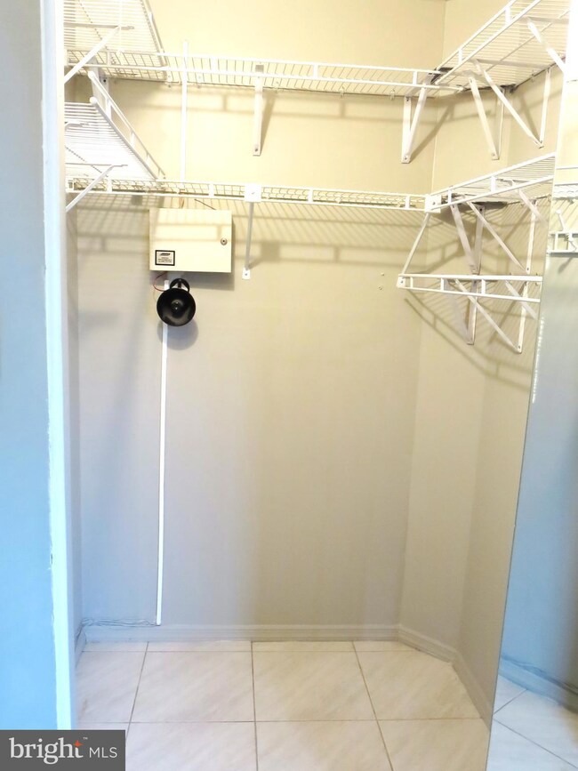 39017 Bennett Place unit 10, Southampton, PA 18966 - photo 5