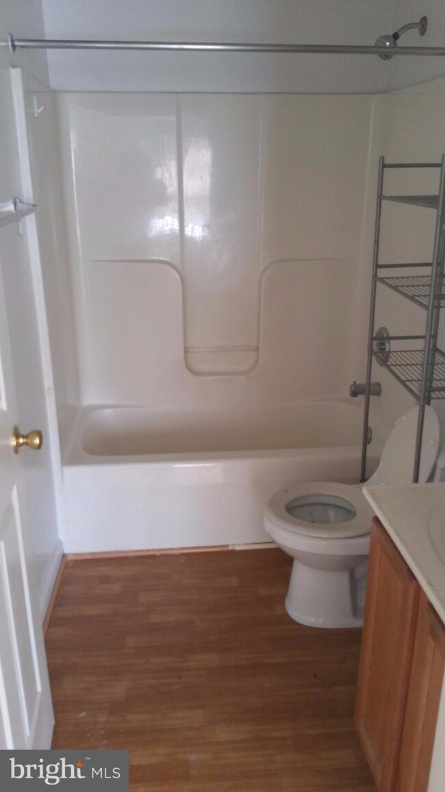 2207 Brunt St, Baltimore, MD 21217 - photo 7