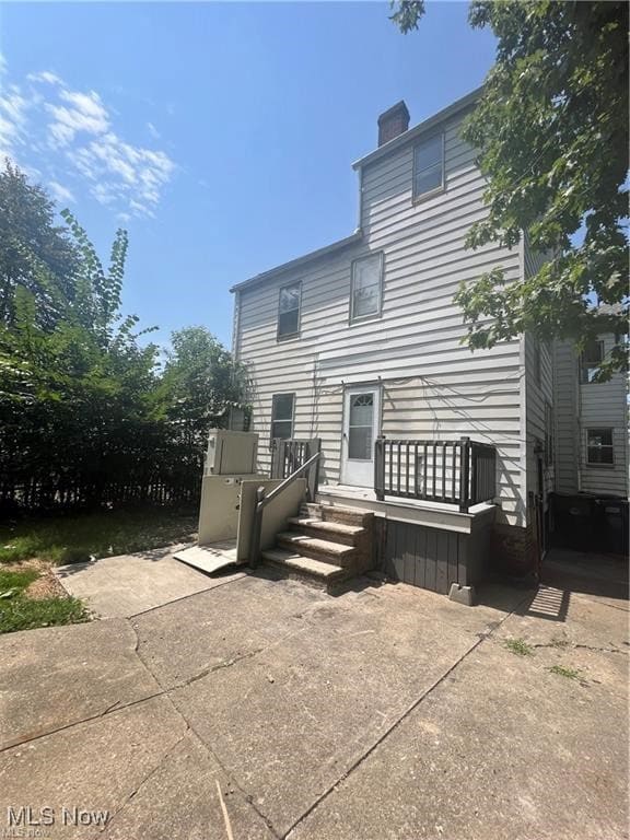 3863 E 154th St, Cleveland, OH 44128 - photo 2