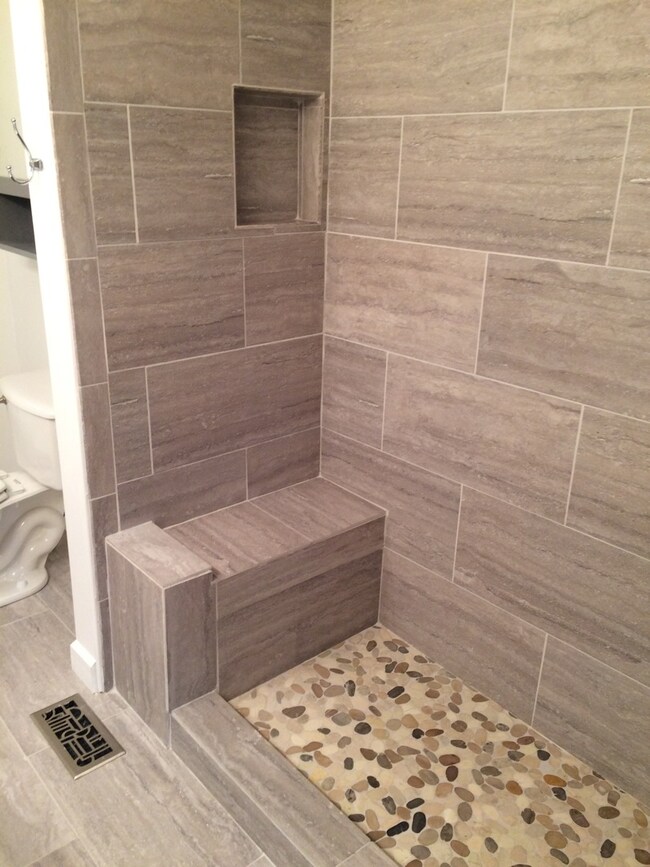 481 River Bend Rd unit 103, Naperville, IL 60540 - photo 6