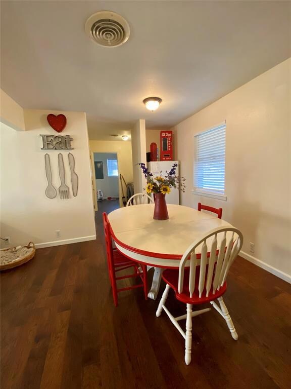 1517 Truelove St, Gainesville, TX 76240 - photo 5