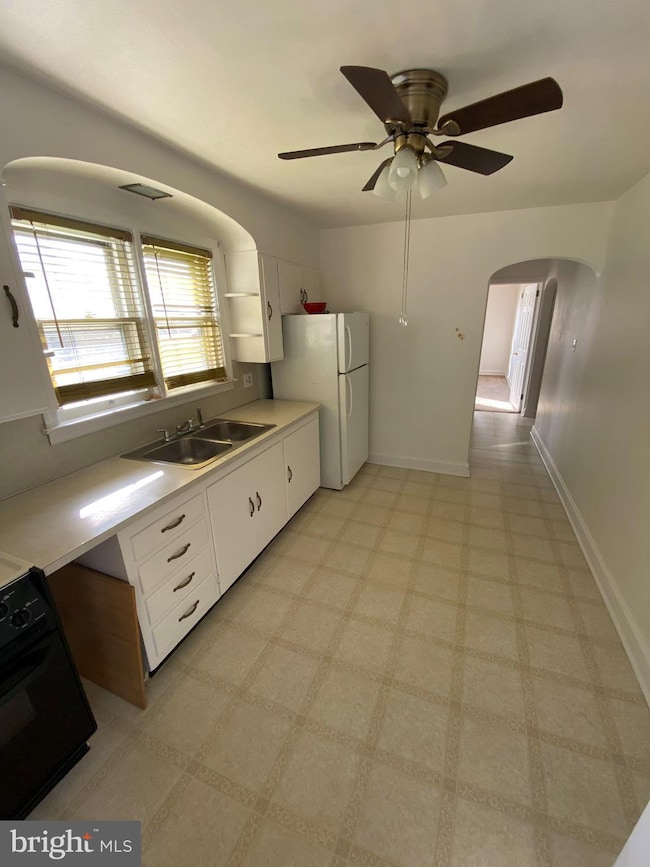 2861 Horseshoe Pike unit REAR, Campbelltown, PA 17010 - photo 2