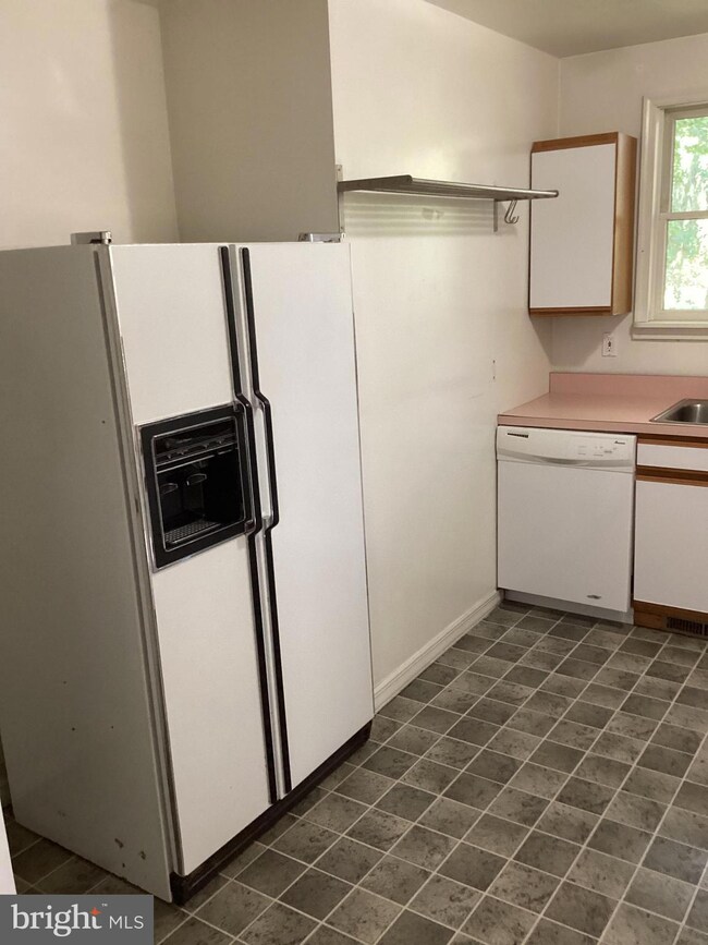 0 Baldwin Mill Rd E unit MDBC2109880, Baldwin, MD 21013 - photo 4