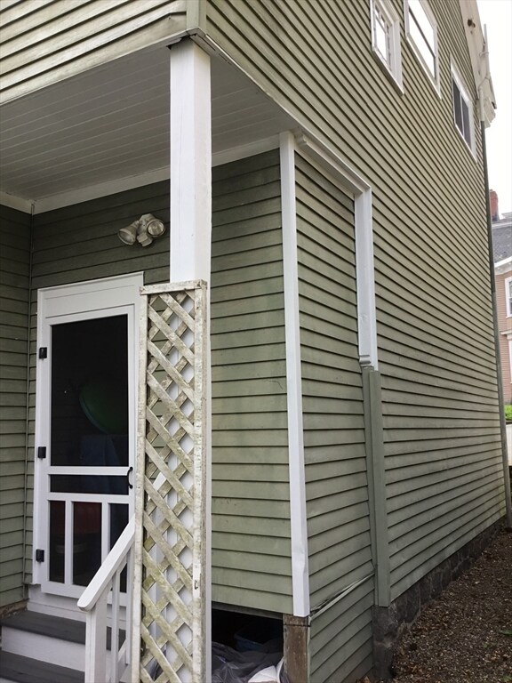 29 Railroad Ave, Beverly, MA 01915 - photo 5