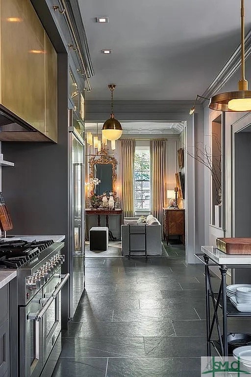 Kitchen 4