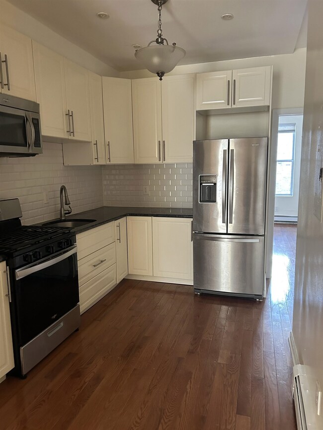 52 Bright St unit 1L, Jersey City, NJ 07302 - photo 4