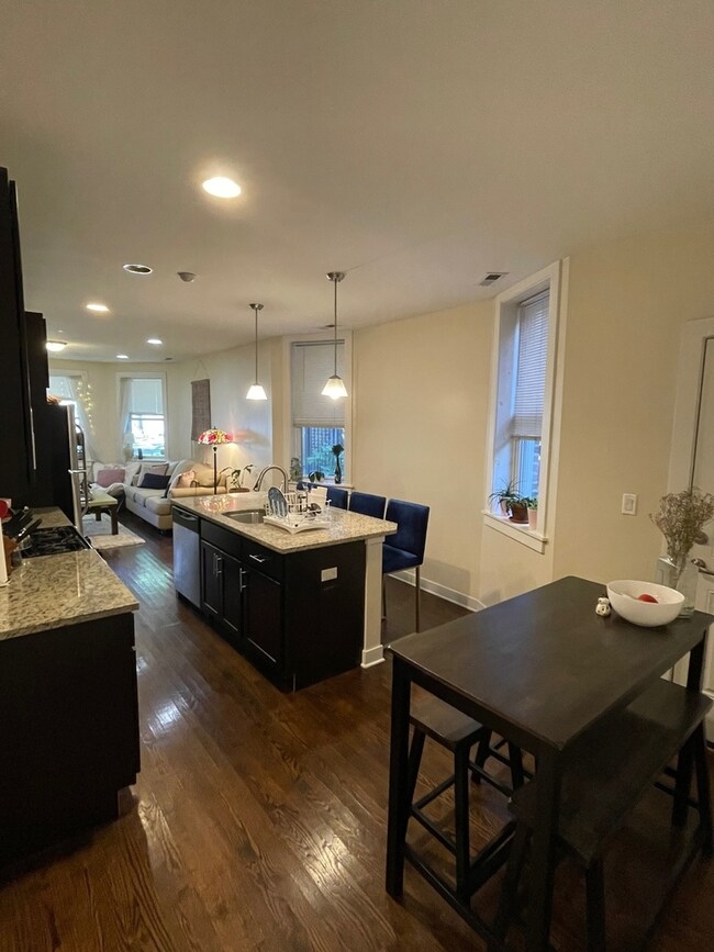 2247 W Thomas St unit GF, Chicago, IL 60622 - photo 3