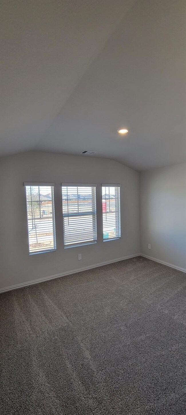 10609 Potawatomi Ln, Fort Worth, TX 76179 - photo 7