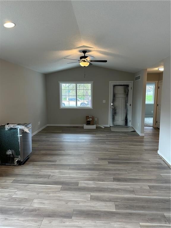 2327 SE 8th St, Des Moines, IA 50315 - photo 6