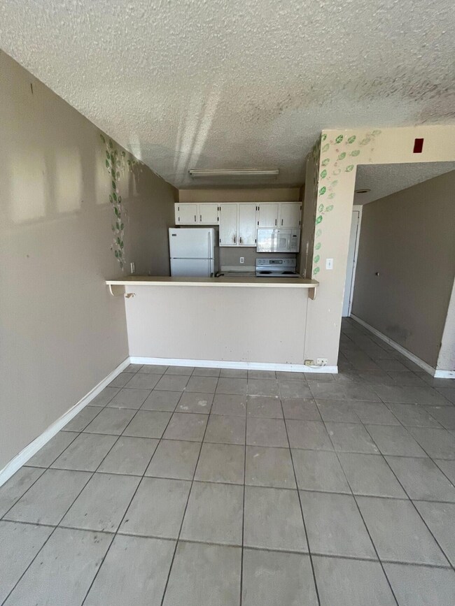 kitchen bar