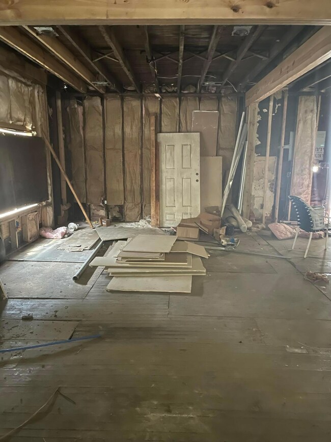 1532 E Blake Ave, Columbus, OH 43211 - photo 2