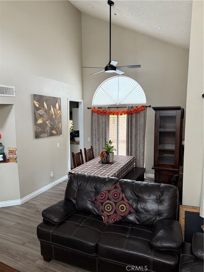 13584 Sutter Ct, Fontana, CA 92336 - photo 6