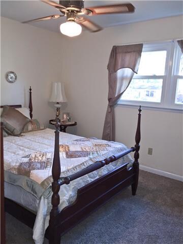 1308 Robinwood Dr, Shelbyville, TN 37160 - photo 7