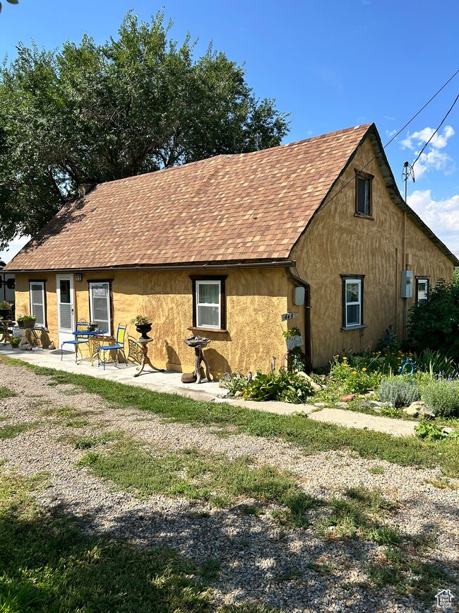 445 W 200 N, Castle Dale, UT 84513 - photo 2
