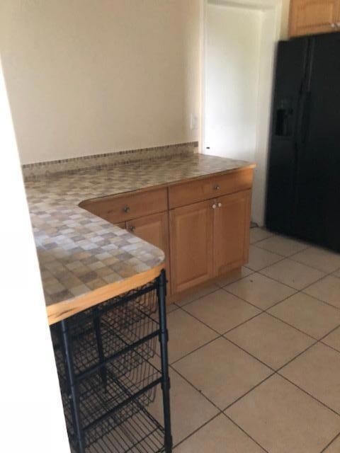 2027 Oakhurst Way, Riviera Beach, FL 33404 - photo 4