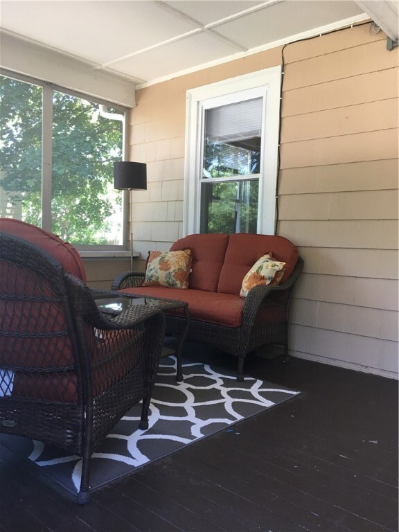 20 Shirley St, Warwick, RI 02888 - photo 2