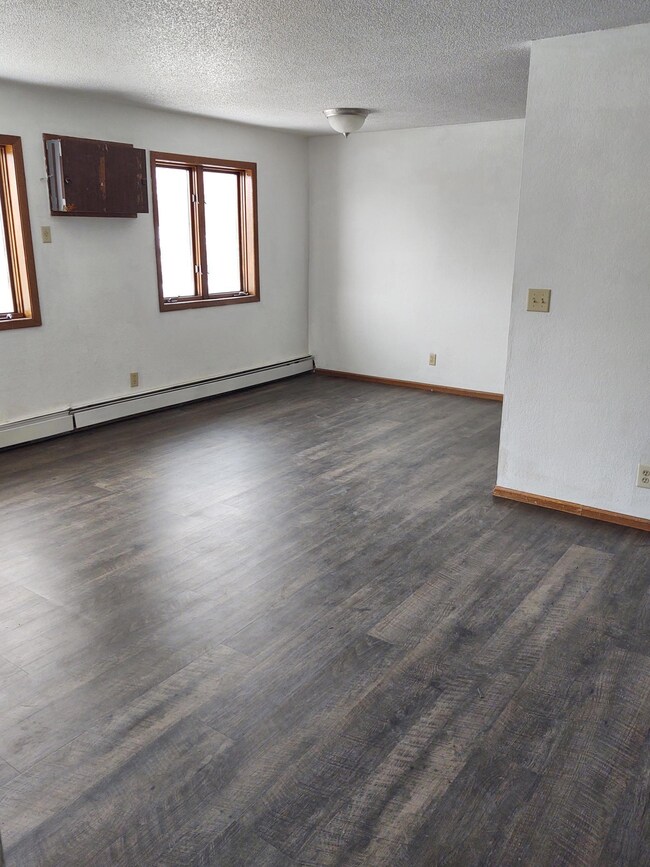 Pheasant Run Living Room