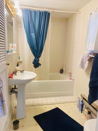 591 Franklin St unit 2, Cambridge, MA 02139 - photo 6