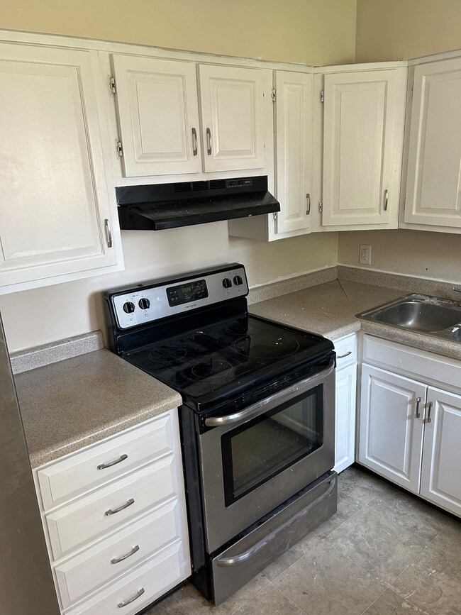 2117 Detroit St, Beech Grove, IN 46107 - photo 5