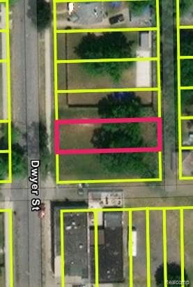 12828 Dwyer St, HamtraMcK, MI 48212 - photo 5