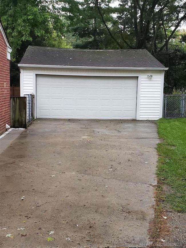 281 Reitman Ct, Rochester Hills, MI 48307 - photo 4