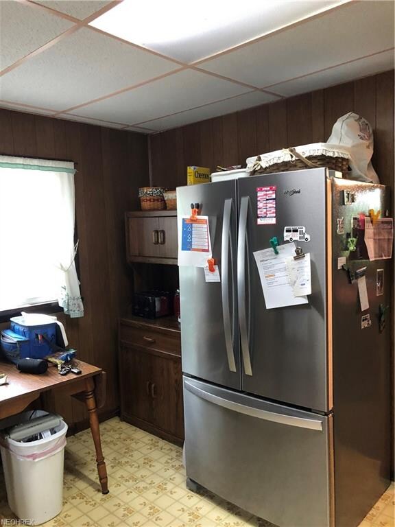 4368 E Center St, Conneaut, OH 44030 - photo 6