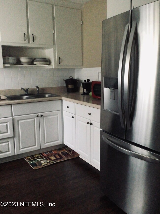 5061 Chadroe Rd, Jacksonville, FL 32210 - photo 5