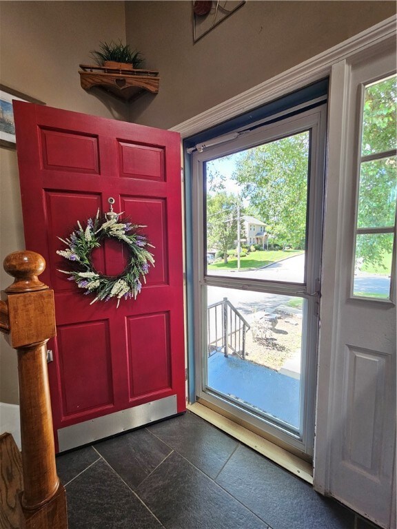 197 Capwell Ave, Woonsocket, RI 02895 - photo 5