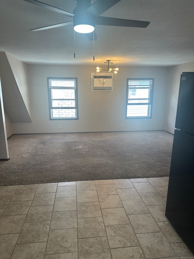 94 Thompson St unit 3rd floor, New Haven, CT 06511 - photo 3