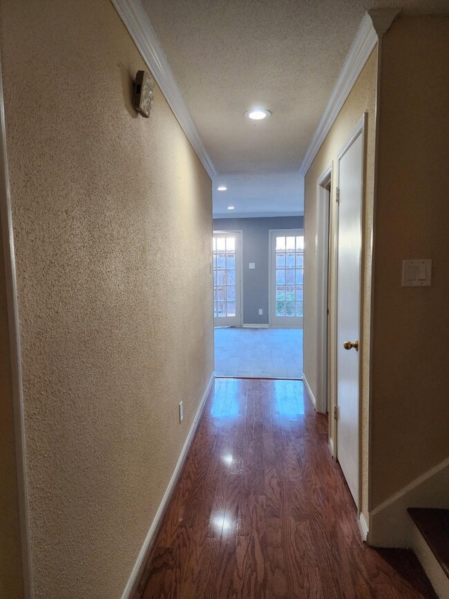 1343 Country Place Dr, Houston, TX 77079 - photo 5