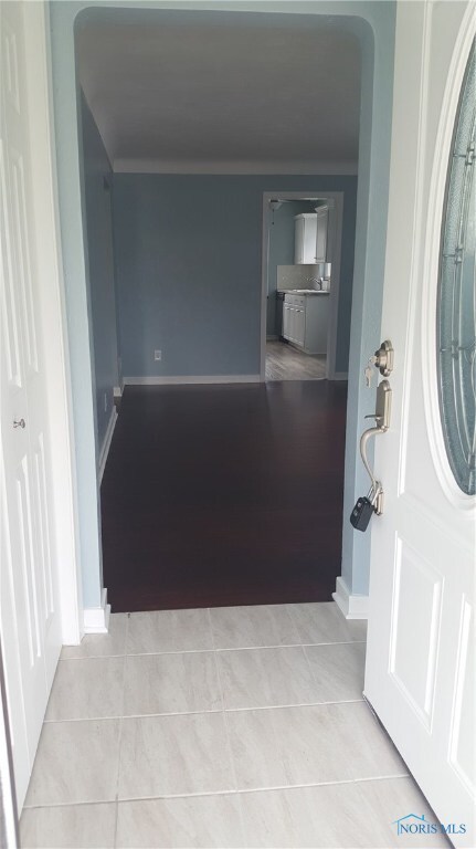 Welcome Home! - Foyer