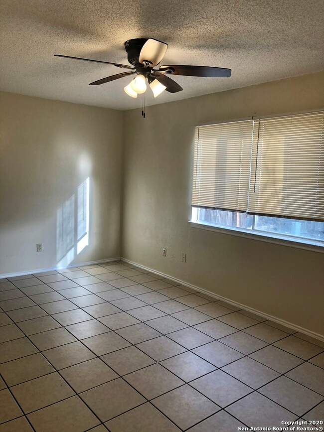 10130 Pebblestone, San Antonio, TX 78250 - photo 7