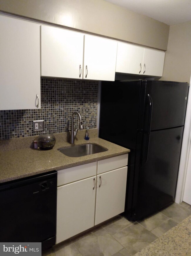 136 Alpha Ct, Blackwood, NJ 08012 - photo 7