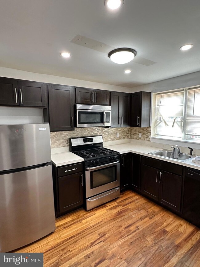 1258 S Merrimac Rd, Camden, NJ 08104 - photo 6